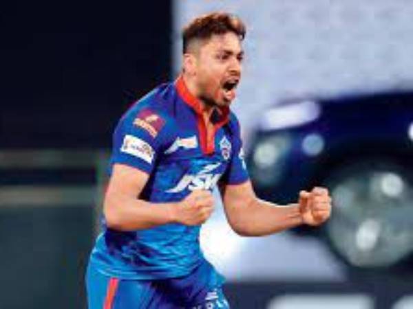  హద్దులు దాటిన చెన్నై, ముంబై