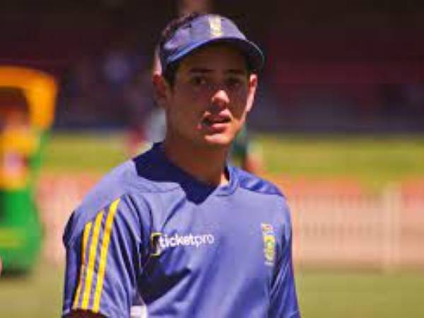 3 జ‌ట్ల క‌న్ను