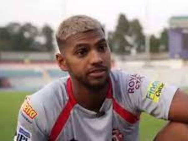 బ్యాకప్గా పూరన్ బ్యాకప్గా పూరన్