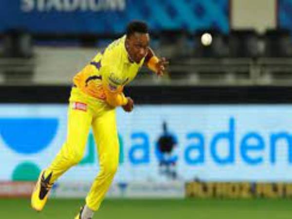 నలుగురు పాతవారే..