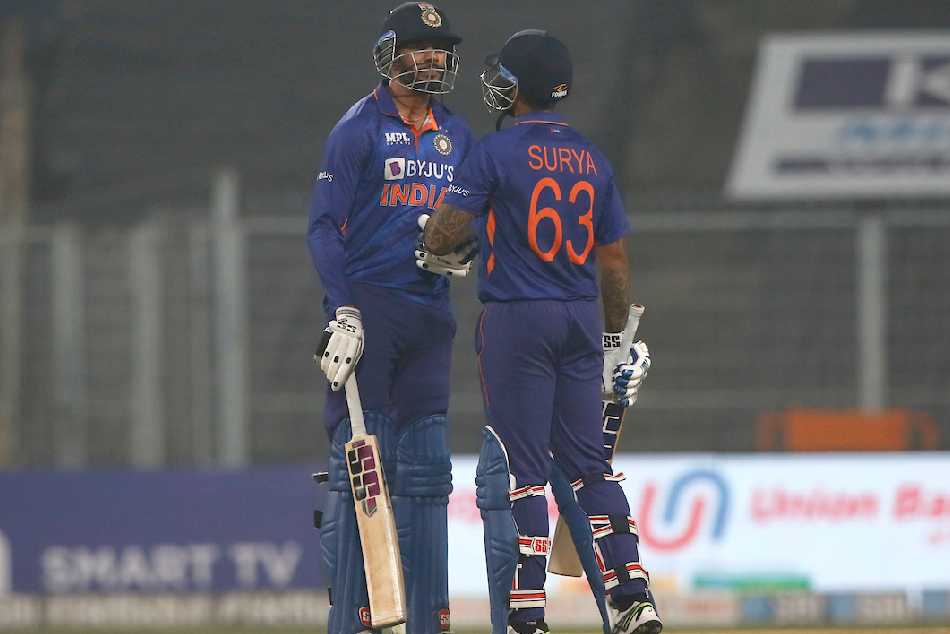 IND vs WI: Surya, Iyer fire India to 184/5 in 3rd T20 vs West Indies. IND vs WI: Surya, Iyer fire India to 184/5 in 3rd T20 vs West Indies.