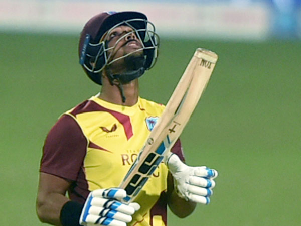 చెత్త ఆటగాళ్లు అనుకుంటే చెలరేగుతున్నారు..