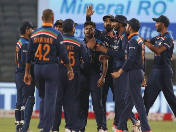 ఓపెన‌ర్లుగా రోహిత్‌, రుతురాజ్ 