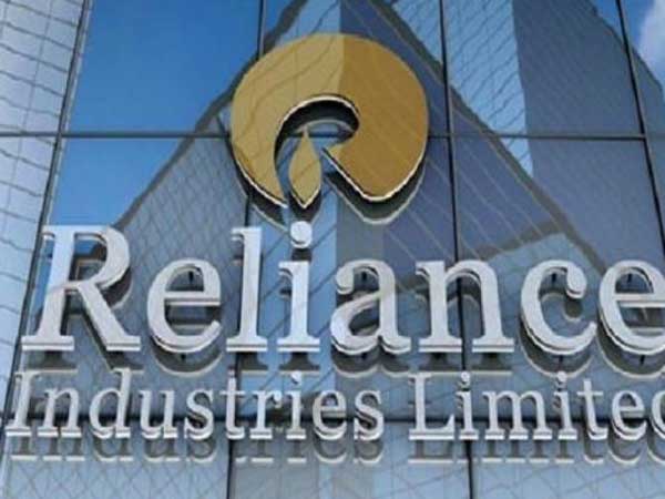 రేసులోకి రిలయన్స్..