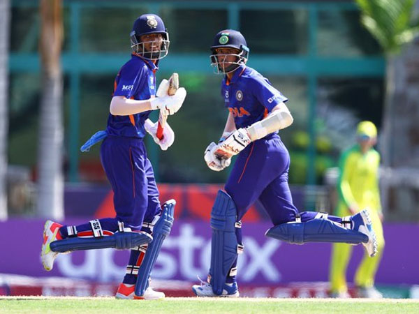 రూ. 10 లక్షలు..