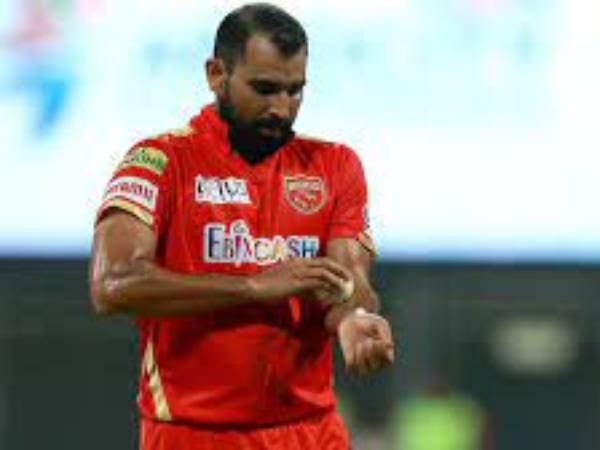 క‌ర్ఛీఫ్ వేసిన మూడు జ‌ట్లు ఇవే