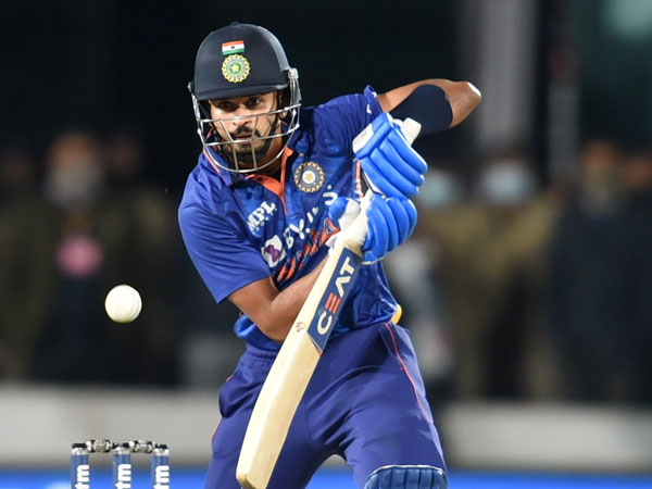 చెలరేగిన శ్రేయస్ అయ్యర్..