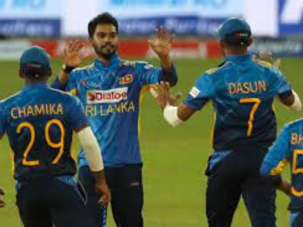 తుది జట్లు తుది జట్లు