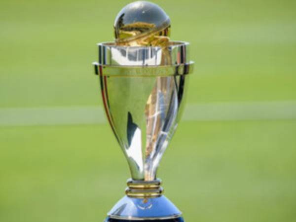  9 మందితో మ్యాచ్‌లు..