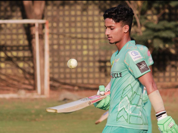 అరంగేట్రంలోనే అద్భుత ప్రదర్శన...