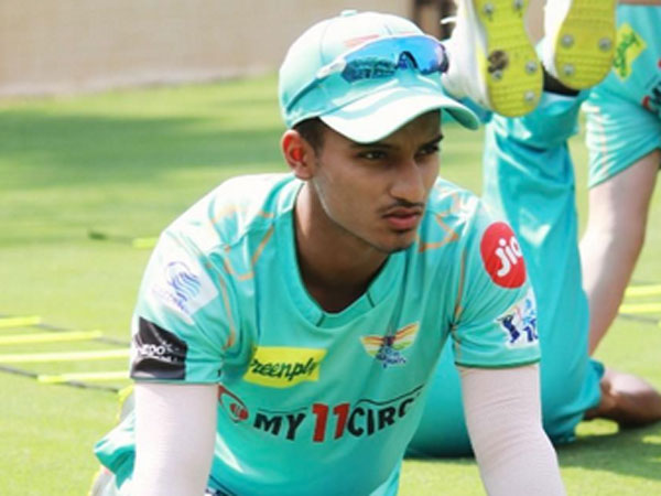 360 డిగ్రీలు బాదుతాడు..