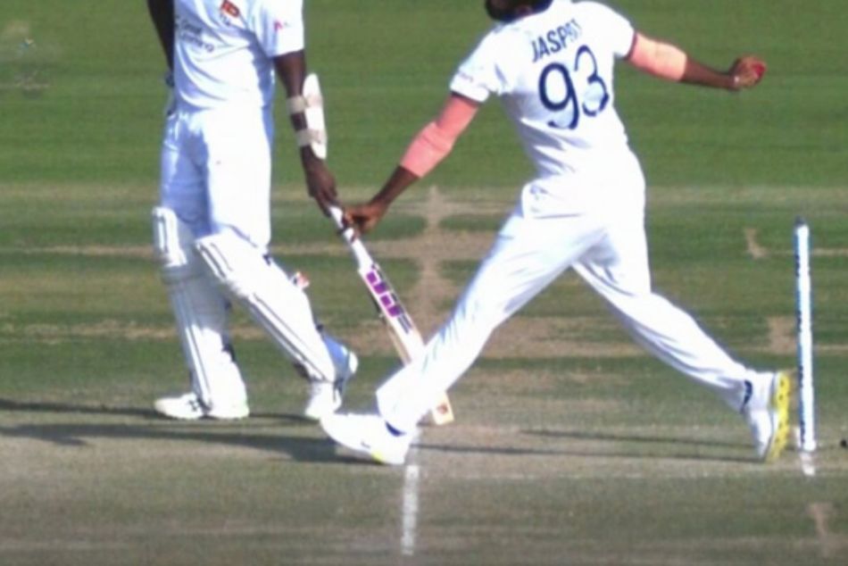 IND vs SL: Jasprit Bumrah’s brilliant delivery goes in vain for no-ball IND vs SL: Jasprit Bumrah’s brilliant delivery goes in vain for no-ball
