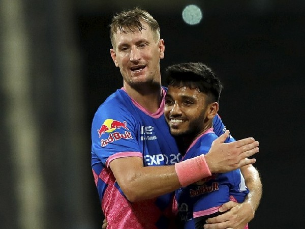 బ‌లంగా పేస్ బౌలింగ్‌, బ్యాటింగ్‌