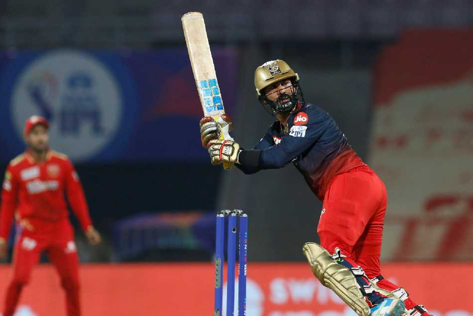 IPL 2022: Royal Challengers Bangalore captain Faf Du plessis says Dinesh Karthik will be as calm as Dhoni