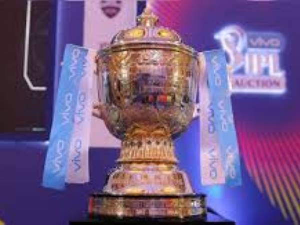 సొంత భాషలోనే కామెంట్రీ..