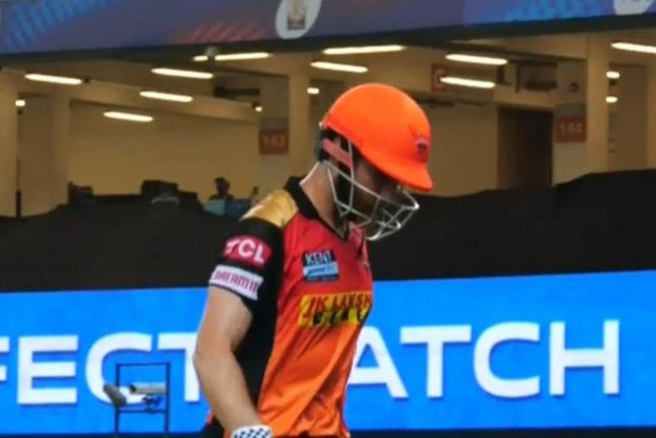SRH vs RR: 3rd Umpire Gives Out For Kane Williamson For One Pitch Catch SRH vs RR: 3rd Umpire Gives Out For Kane Williamson For One Pitch Catch