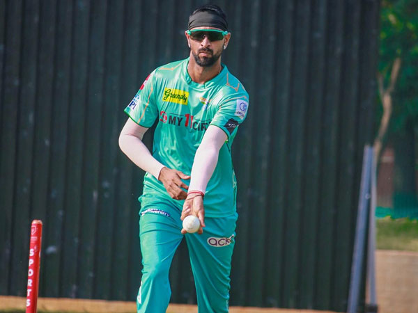 లక్నో టీమ్ కలిపింది...