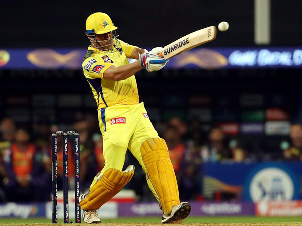 ధోనీ మెరుపులు..