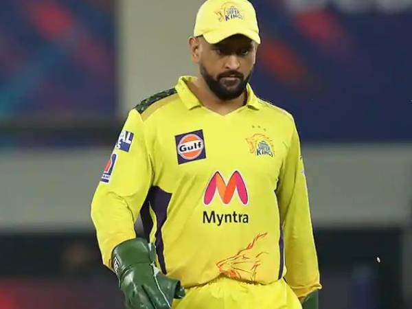 ధోనీ మెరుపులు..