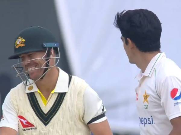 వార్న‌ర్‌పై ప్ర‌శంస‌లు