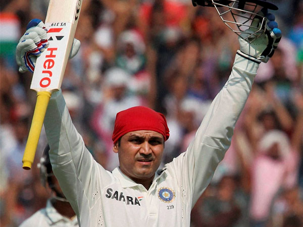 తొలి ట్రిపుల్ సెంచరీ తొలి ట్రిపుల్ సెంచరీ