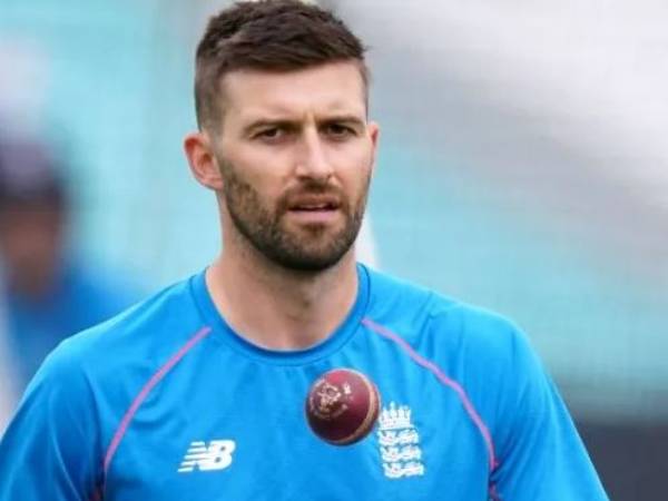 గాయంతో ఔట్‌