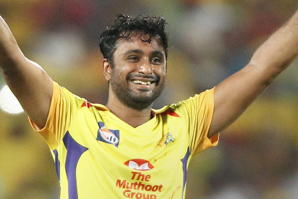 IPL 2022: Ambati Rayudu Takes A Sensational One-Handed Blinder To Dismiss Akash Deep IPL 2022: Ambati Rayudu Takes A Sensational One-Handed Blinder To Dismiss Akash Deep