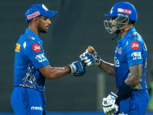 ఆదుకున్న సూర్య‌, తిల‌క్‌