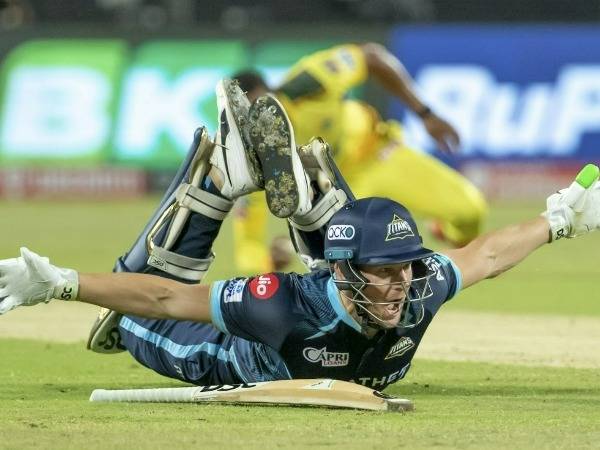  మ్యాచ్ చెన్నై చేతిలోకి వెళ్లిందనుకున్న దశలో..