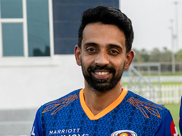 అన్‌సోల్డ్ ప్లేయర్‌గా..