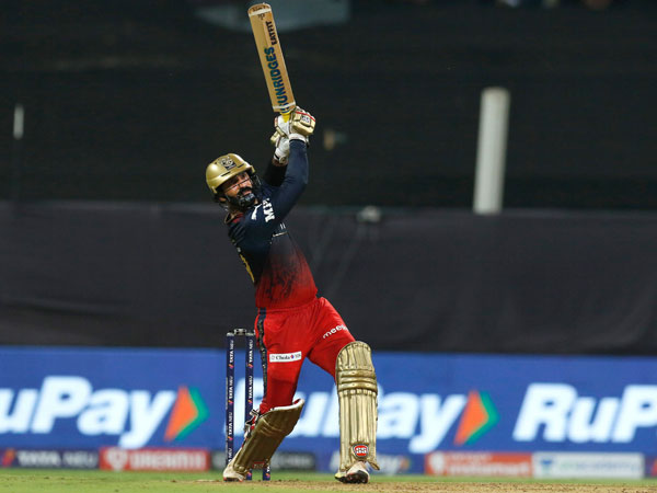 6 బంతుల్లో 6 బౌండరీలు..