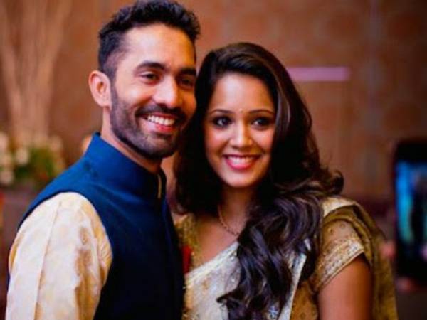 ఆర్సీబీతో మళ్లీ రీఎంట్రీ.. ఆర్సీబీతో మళ్లీ రీఎంట్రీ..