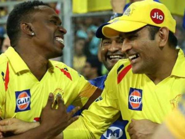  బ్రావోపై ధోనీ సెటైర్లు