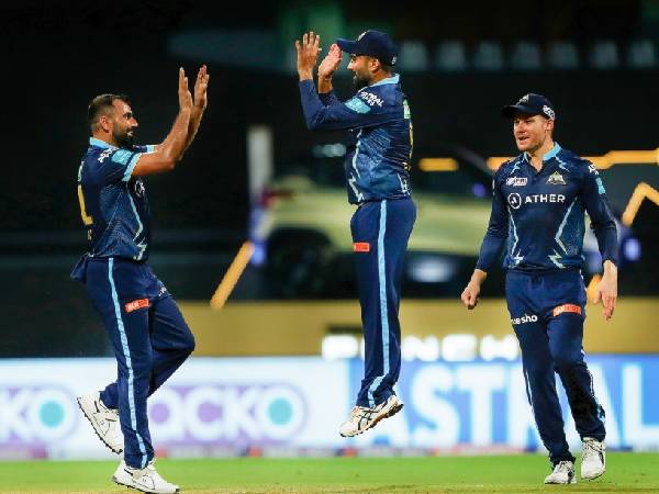 ఉమ్రాన్ మాలిక్‌పై వేటు..