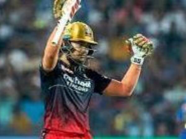 చెలరేగిన అనూజ్