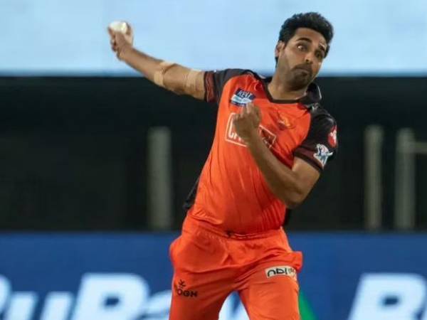 దెబ్బ‌కొట్టిన ఆవేష్ ఖాన్‌