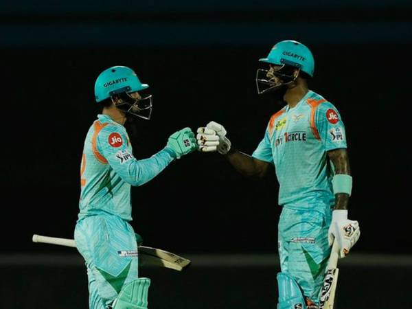  చెల‌రేగిన డికాక్‌