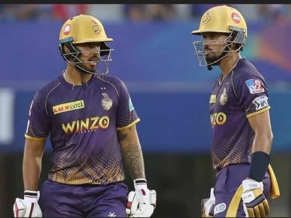 ఫించ్ హాఫ్ సెంచరీ..