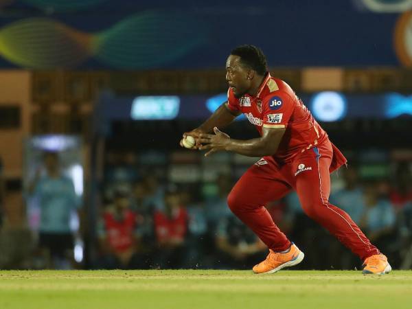 ఓడియ‌న్ స్మిత్‌కు అండ‌గా ఉంటాం