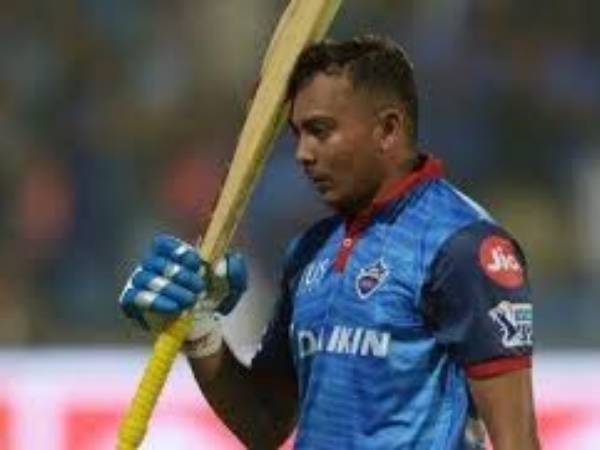 చెల‌రేగిన పృథ్వీ షా