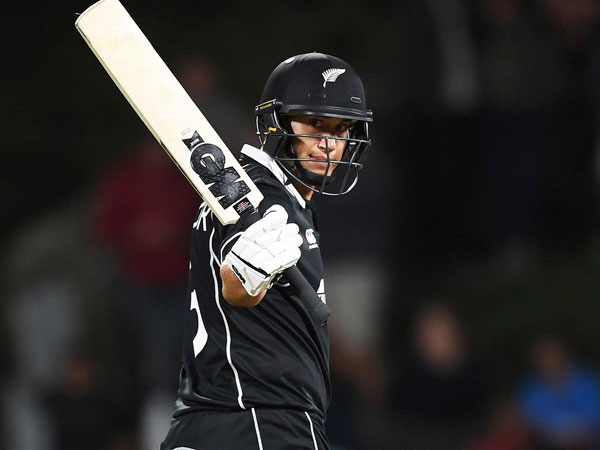 కన్నీళ్లు పెట్టుకున్న టేలర్