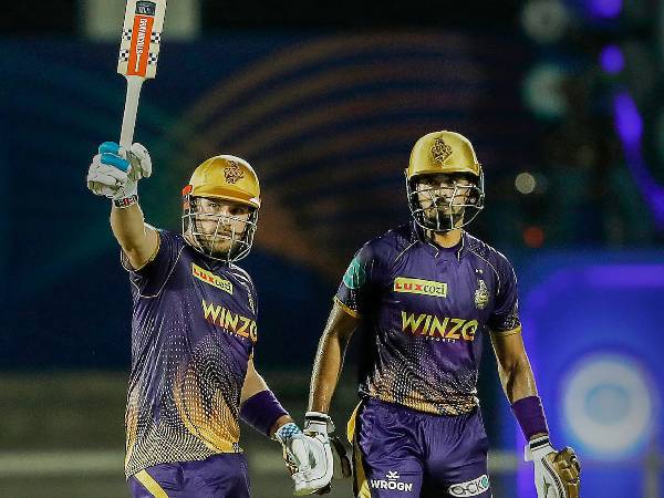 1.కొంపముంచి కేకేఆర్ బ్యాటర్ల అత్యుత్సాహం..