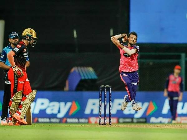 ఒత్తిడి సమయంలో క్రీజ్‌లోకి..