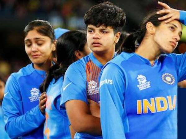 పరుగెత్తలేక సిక్స్‌లు..