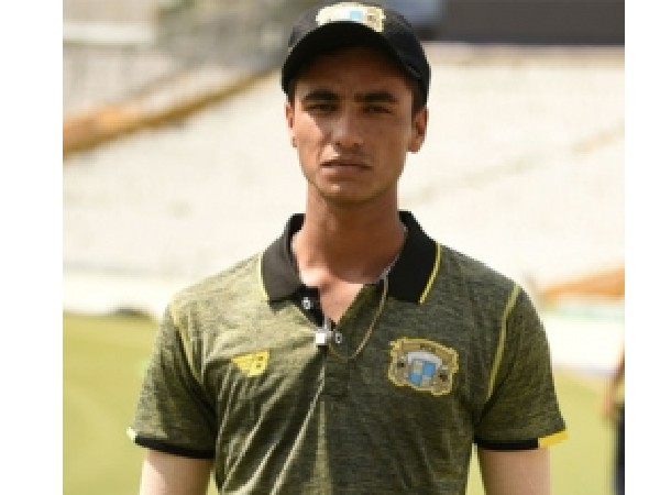 అభిషేక్ శర్మ బ్యాటింగ్ చూస్తే హ్యాపీగా అనిపిస్తుంది