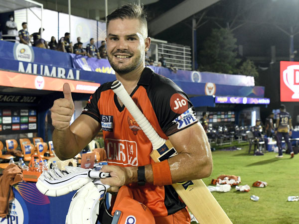 త్రిపాఠి-మార్క్‌రమ్ మేజిక్ మిస్