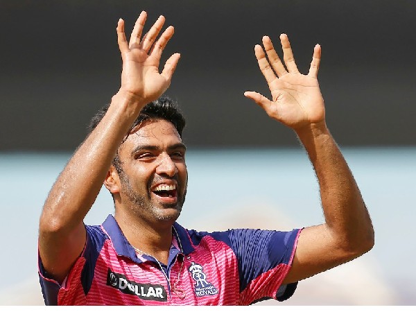 ఒకటి కాదు రెండు అవార్డులు