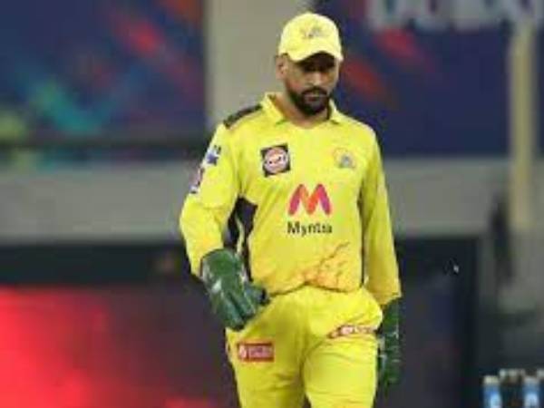 టాస్ గెలిచి ఇలా సంచలన వ్యాఖ్యలు చేసిన ధోనీ