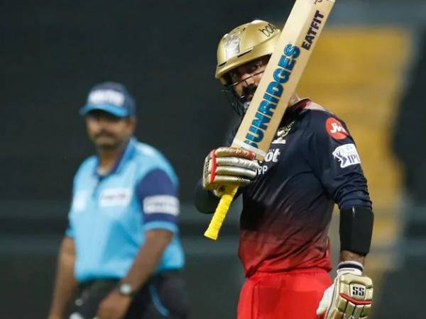  వారి ముఖాల్లో చిరునవ్వులు..