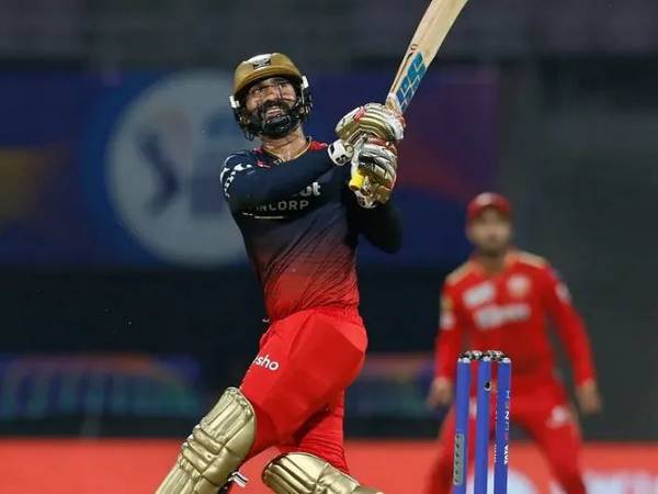  ముంబై గెలుపుతోనే..